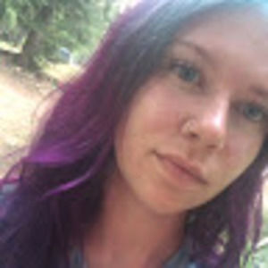 Meet your Posher, Desirae